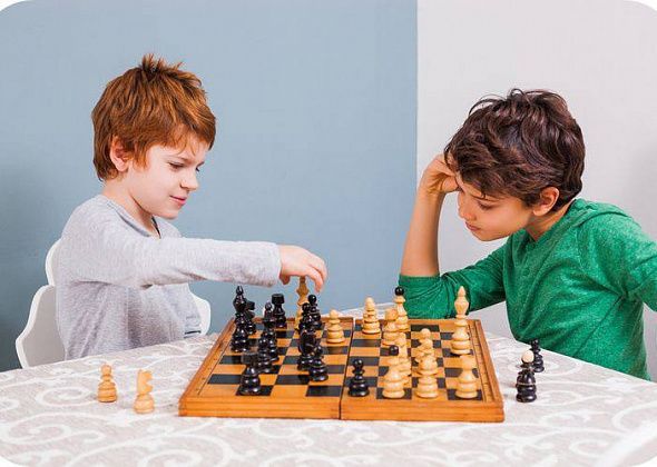 В турнире классических шахмат участие приняли 12 детей 