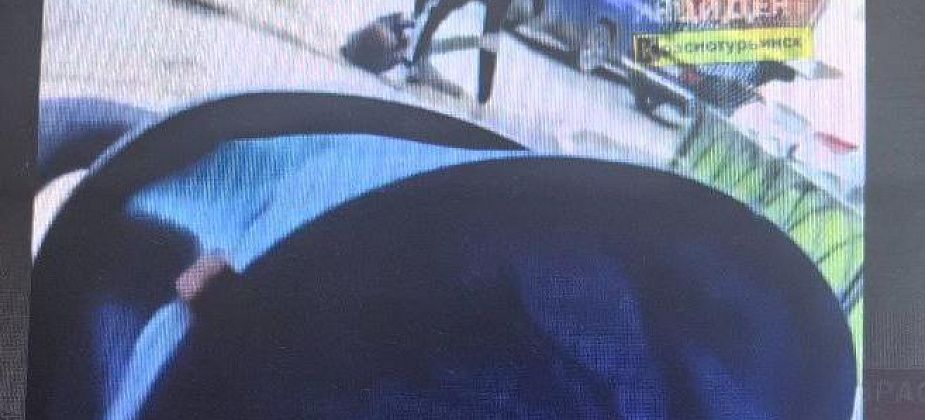 В Краснотурьинске на глазах у ребенка избили женщину: «Не смотри туда, ты че?»
