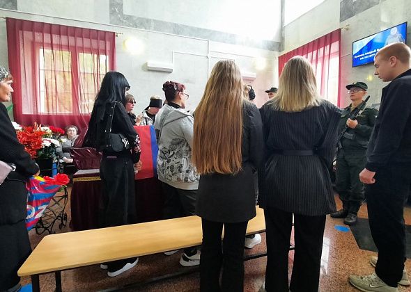 Похоронили Андрея Буякова, погибшего на СВО. У него был подписан рапорт на отпуск