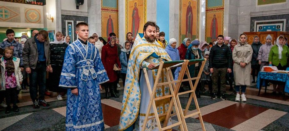 В краснотурьинском соборе молятся о мобилизованных