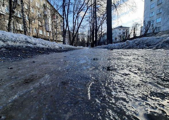 Горожанка требует полмиллиона рублей за травму на тротуаре