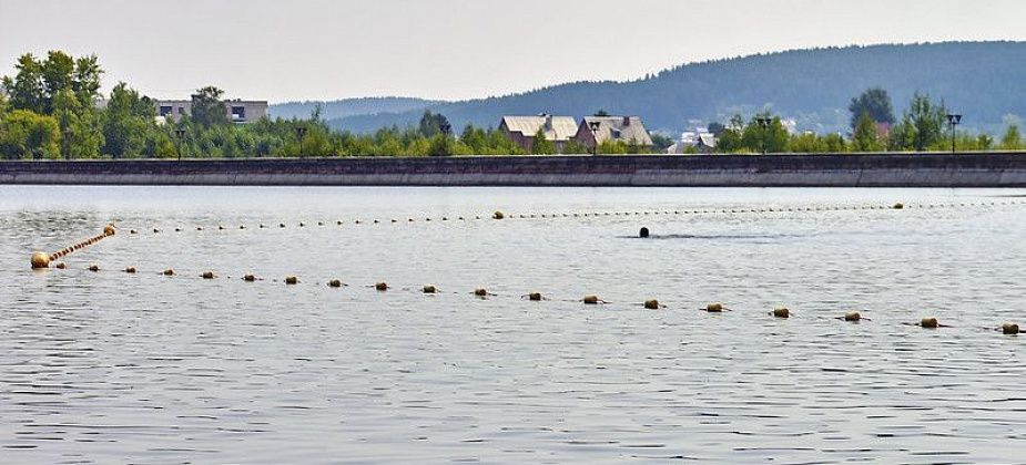 Спасатели уберут буйки с городского пруда на этой неделе