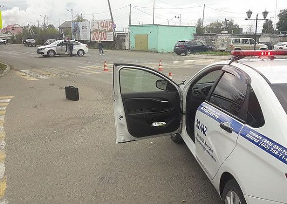 Возле кинотеатра запретят останавливаться автомобилям