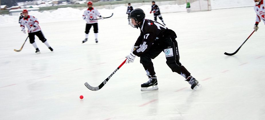 «Маяк» вышел на большой лед