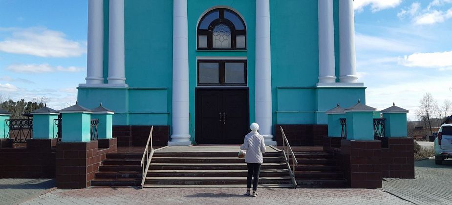 Порядок и пожарную безопасность на Пасху обеспечили полицейские и сотрудники МЧС