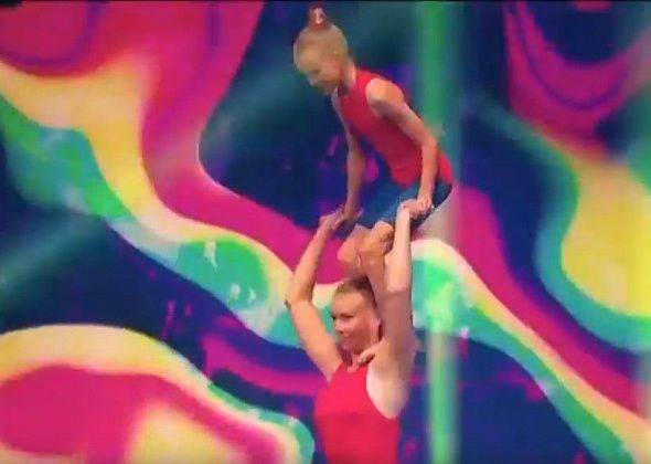 Воспитанницы циркового коллектива "Скедни" участвовали в шоу федерального канала