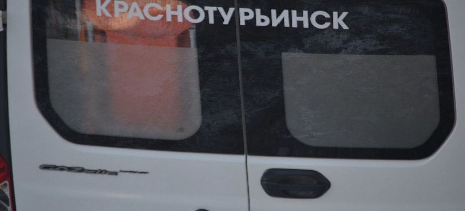 Фельдшеров и водителей "Скорой" оденут в новые костюмы