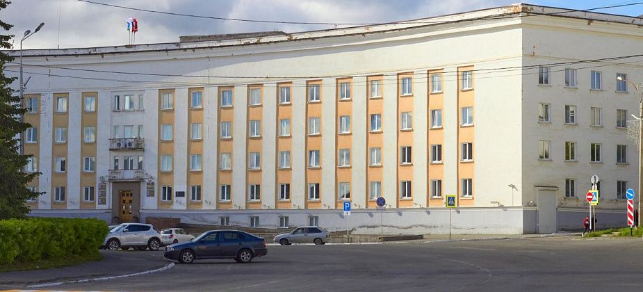 Перед «зеброй» возле мэрии разрешили не останавливаться 