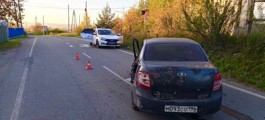 Нетрезвый водитель "Гранты" врезался в здание. Пострадала пассажирка