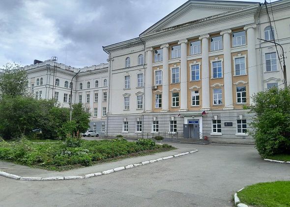 В больнице запустили линию лабораторных анализаторов. Врачи получили возможность быстрой диагностики критических состояний