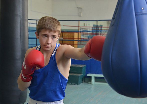 Краснотурьинский боксер с победы стартовал на первенстве Европы
