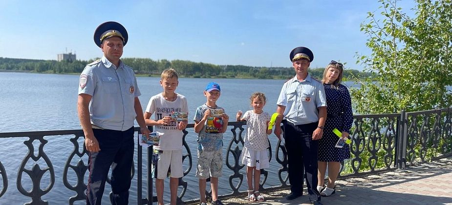 С малолетними велосипедистами поговорили специалисты Управления образования и ГИБДД