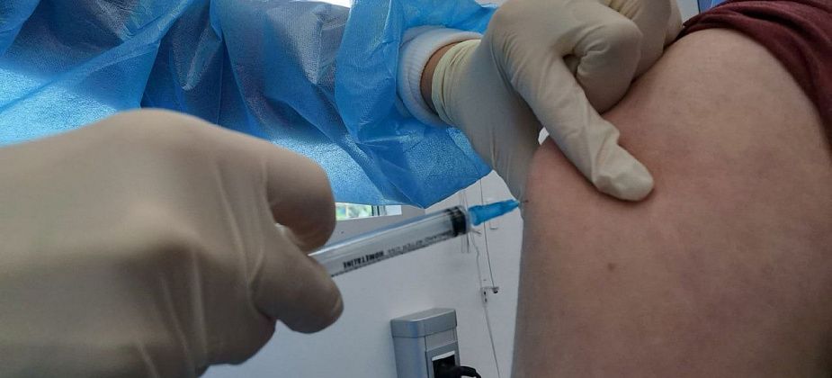 От гриппа нужно привить 65% горожан. Вакцина уже есть