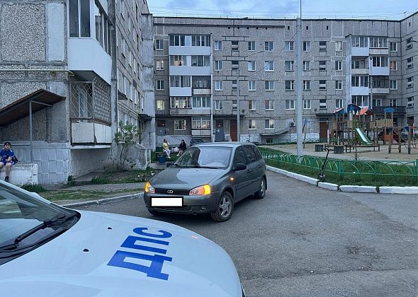 В Краснотурьинске 9-летний ребенок на СИМ столкнулся с автомобилем