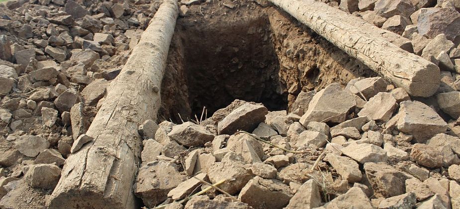 Скандал на кладбище: "В могиле были важные вещественные доказательства"