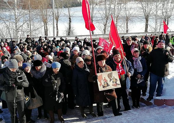 В Нижнем Тагиле, Серове, Североуральске, Краснотурьинске и Карпинске прошли митинги против мусорной реформы