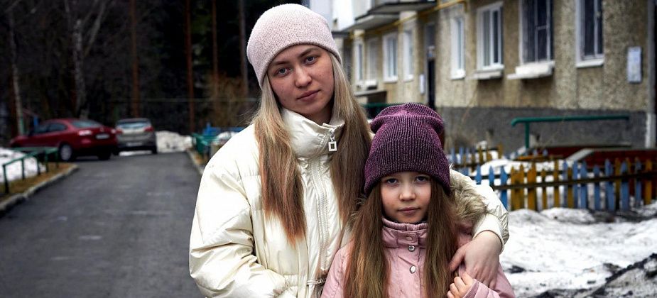 «Виноват – я приму. Не виноват – надо понимать, как действовать». Супруга обвиняемого не верит в причастность мужа к смертельному избиению