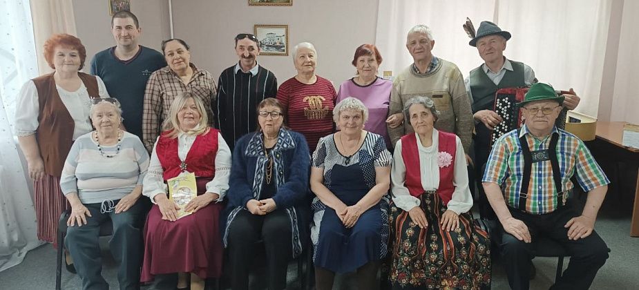 Ансамбль «Хоффнунг» и дуэт «Унисон» выступили для членов Всероссийского общества слепых