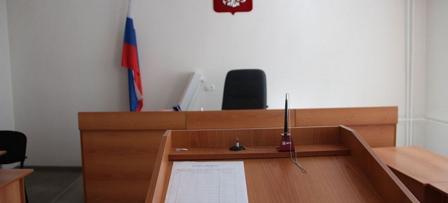 Житель Югры, попавший в аварию, взыскал с дорожников 300 тысяч рублей