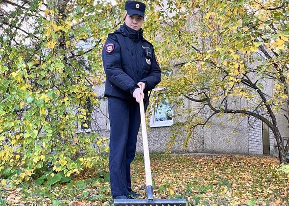 Полицейские Краснотурьинска приняли участие в субботнике «Зеленая Россия»