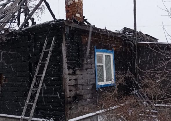В садовом товариществе минувшей ночью сгорел дом