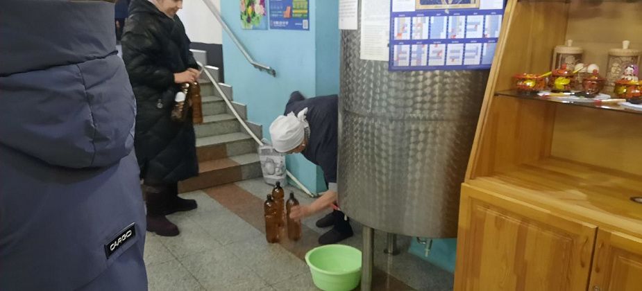 В Крещение раздали почти 40 тонн святой воды