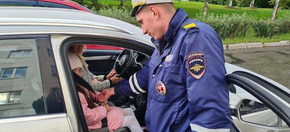 За три дня сотрудники ГИБДД выявили 19 водителей, которые не беспокоятся о безопасности юных пассажиров
