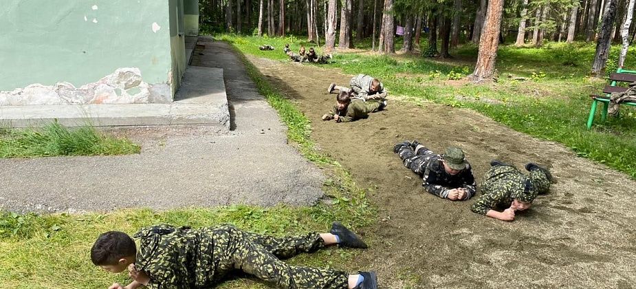 В лагере «Восход» проходят военно-патриотические смены