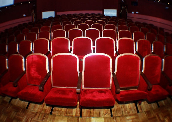 В зрительном зале театра кукол появятся резные кресла за 2 миллиона 