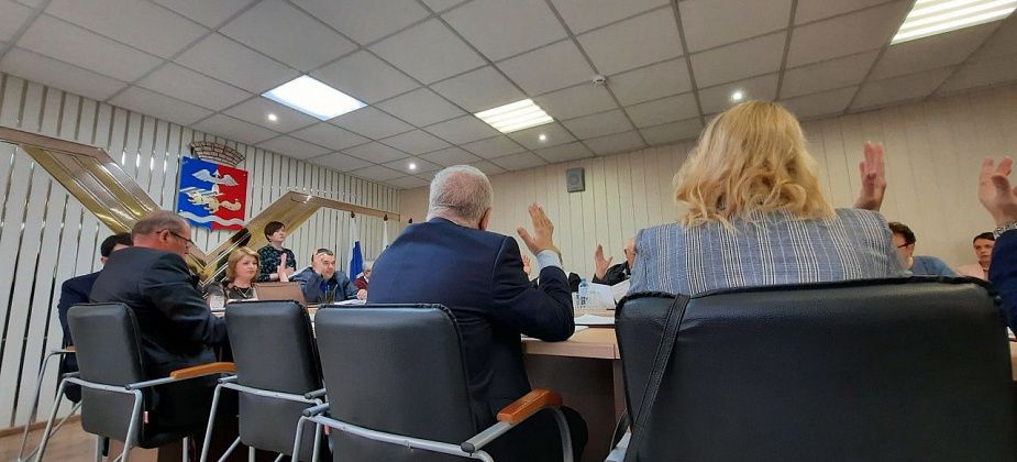78 тысяч рублей. Определена зарплата краснотурьинского депутата