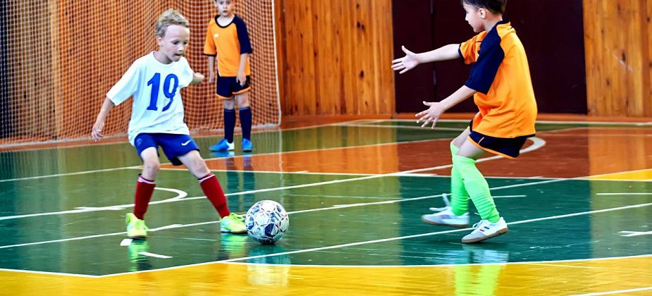 Начался футбольный турнир среди младшеклассников