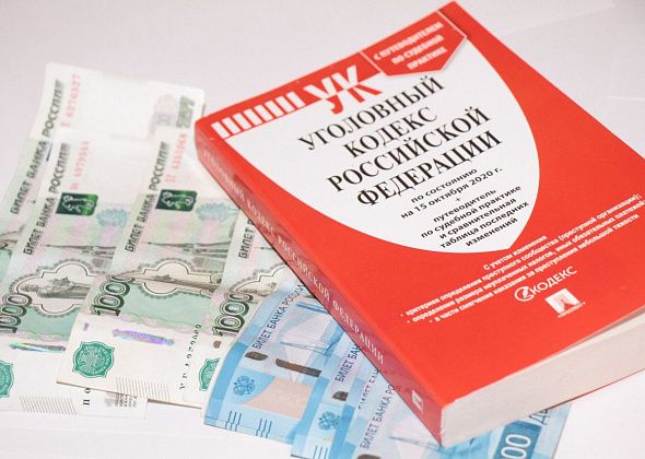 Горожанка обокрала двух спящих мужчин 