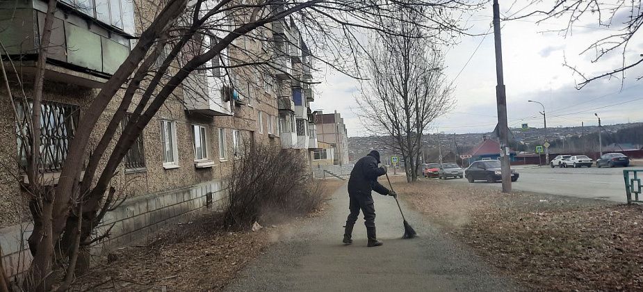 Горожанина, дважды попавшегося пьяным за рулем маминой машины, отправили "мести улицы"