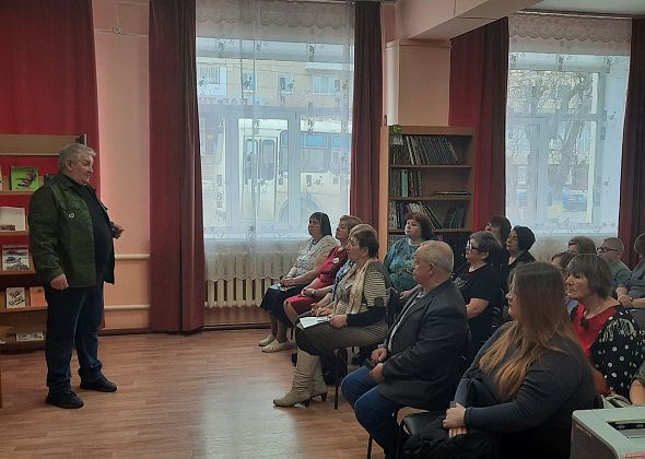 «Начал заниматься поиском погибших на фронтах»: прошла встреча с писателем из Североуральска