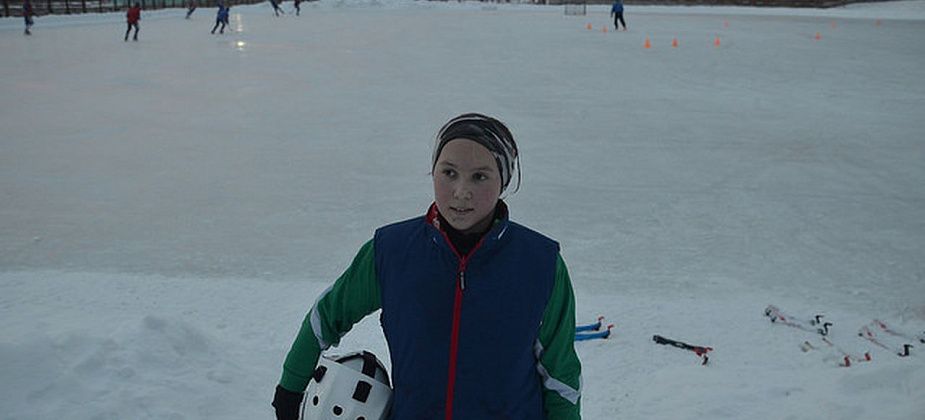 Девочка в шлеме. София Глушкова стала чемпионом первенства страны по... хоккею с мячом