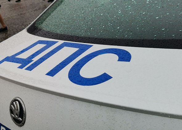 Возле Воронцовки в аварию угодил Nissan