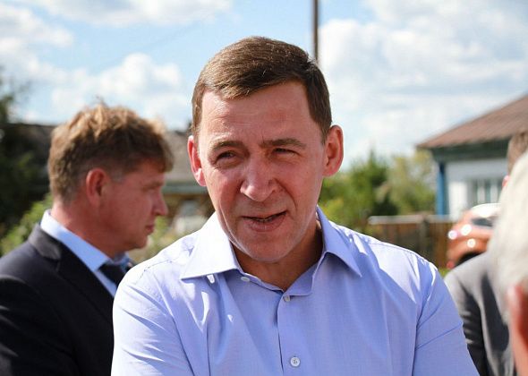 «Нужно начать с себя». Губернатор обязал чиновников вакцинироваться от COVID-19. Под угрозой отстранения
