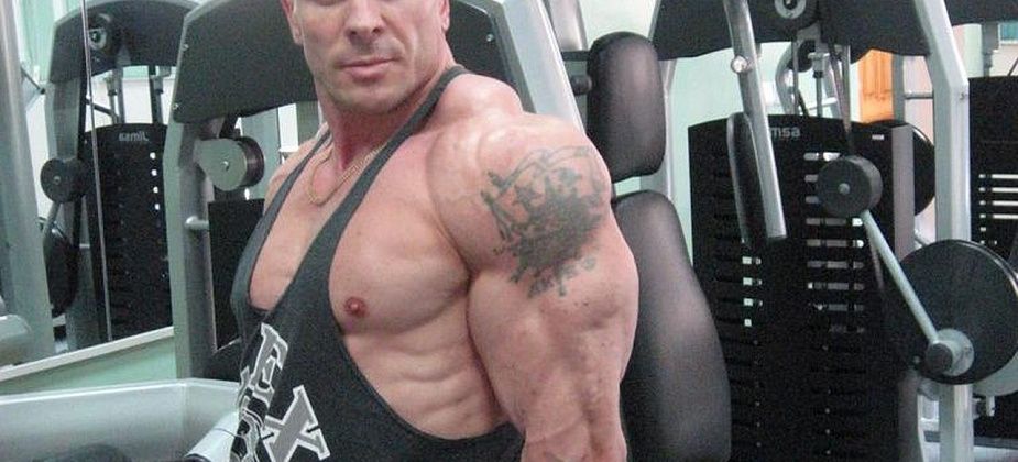 Краснотурьинский бодибилдер стал лучшим на Урале и в Сибири