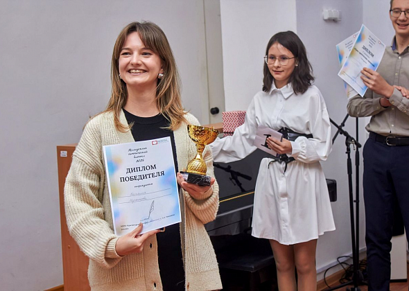 Стихи Есенина звучали в библиотеке: в Краснотурьинске прошел поэтический баттл