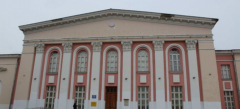 Восстановлением крыши ГДК займется ООО из Перми