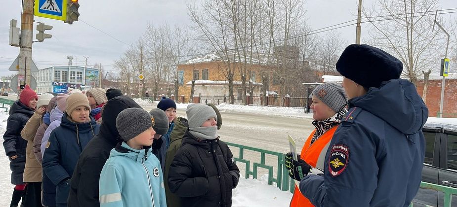 Инспекторы рассказали младшеклассникам о дорожных ловушках