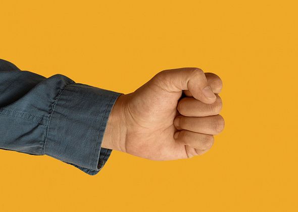 Наказали мужчину, который избил бывшую