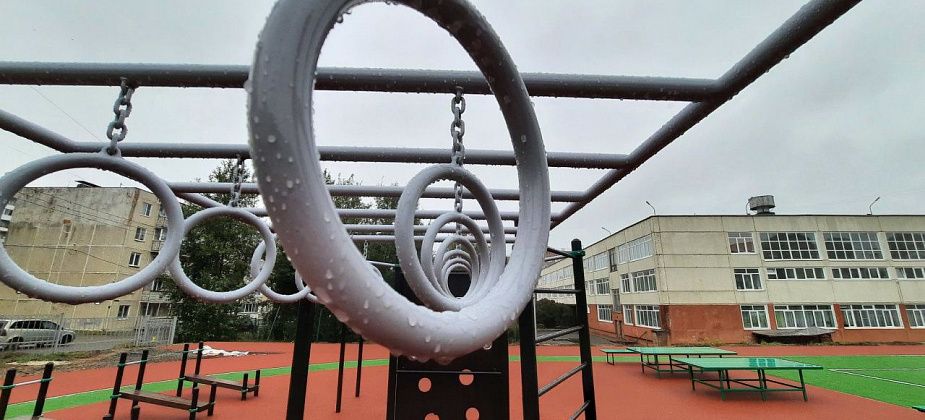 На строительстве школьной спортплощадки сэкономили более четырех миллионов