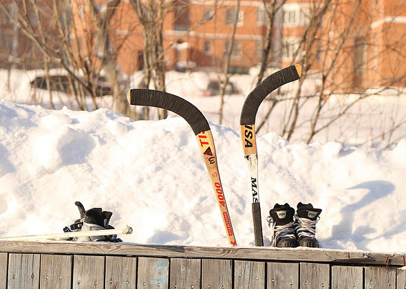 Непрофессиональные хоккеисты завершат зиму большим турниром
