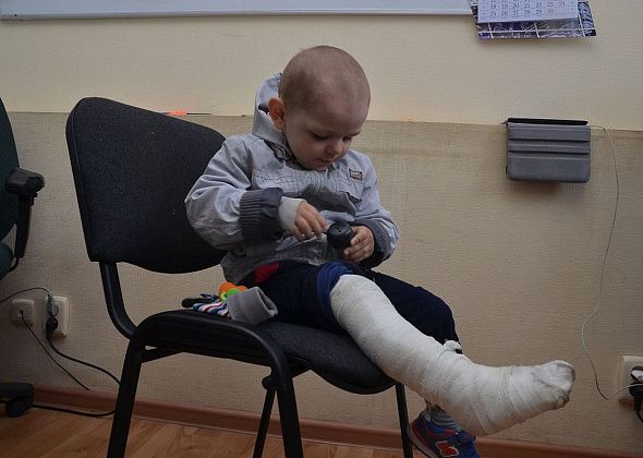 Мама через суд взыскала с детского сада 50 тысяч рублей. Причина для иска: ребенок споткнулся и сломал ногу