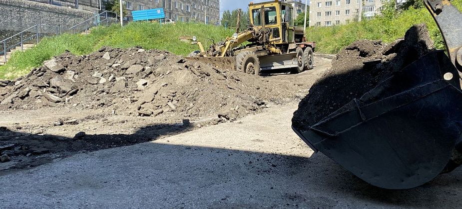 Восемь дворов отремонтируют за 5 миллионов