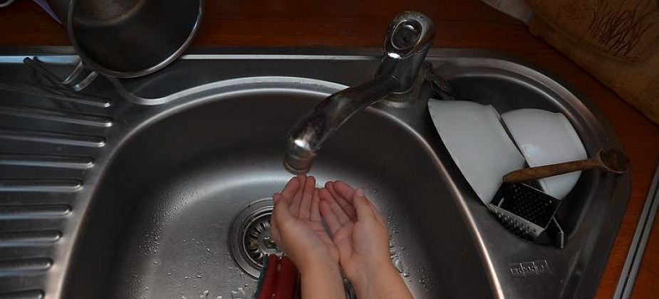 Из-за ремонта на теплосетях горячая вода до сих пор появилась не во всех домах 