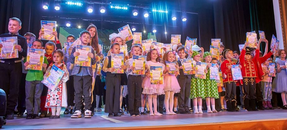 «Мы все можем!» Дети с ОВЗ показали таланты на городском фестивале