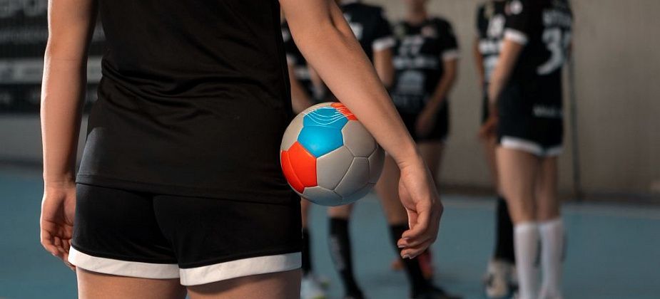 Прошли соревнования по волейболу среди женских команд ССУЗов