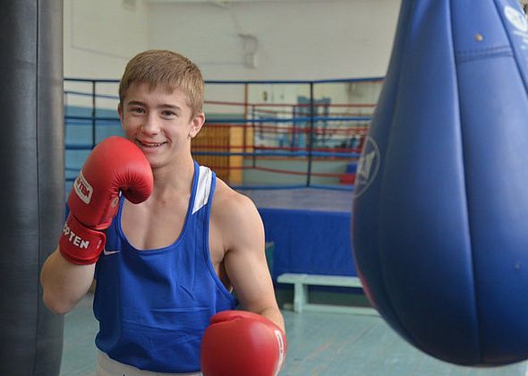 Краснотурьинец участвует в чемпионате страны по боксу среди взрослых. Уже есть победа 